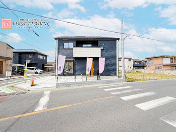 外観 : 窓から取りこまれた柔らかな光が交錯する住宅　この場所で紡がれる未来はきっとステキなものに | 富士見市上沢11期の家　全3邸　3号棟(富士見市&nbsp;新築一戸建て)