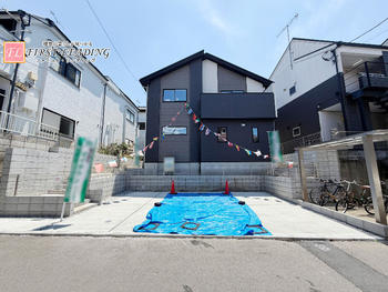 外観 : 窓から取りこまれた柔らかな光が交錯する住宅　この場所で紡がれる未来はきっとステキなものに | 川越市田町3期の家(川越市&nbsp;新築一戸建て)