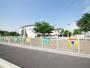 新河岸幼稚園　広い園庭で思いきり遊ぶことができる幼稚園　年間を通して、本格的な田植えや収穫、じゃが芋、大根、チューリップなど、さまざまな植物を栽培をしている「ちびっこ菜園」があります。&nbsp;|&nbsp;川越市扇河岸2期の土地　全4区画　1区画(川越市&nbsp;土地)