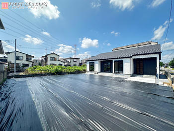 外観 : 窓から取りこまれた柔らかな光が交錯する住宅　この場所で紡がれる未来はきっとステキなものに | 富士見市下南畑6期の家　全16邸　15号棟(富士見市&nbsp;新築一戸建て)
