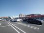 ヤオコーUNICUS南古谷店　営業時間９時～２２時　　駐車場１１９４台　シュフーやクックパッドなどで毎日お得な情報も掲載されています！駐車場が広いので週末のまとめ買いにも嬉しいですね！&nbsp;|&nbsp;川越市南田島の家(川越市&nbsp;新築一戸建て)